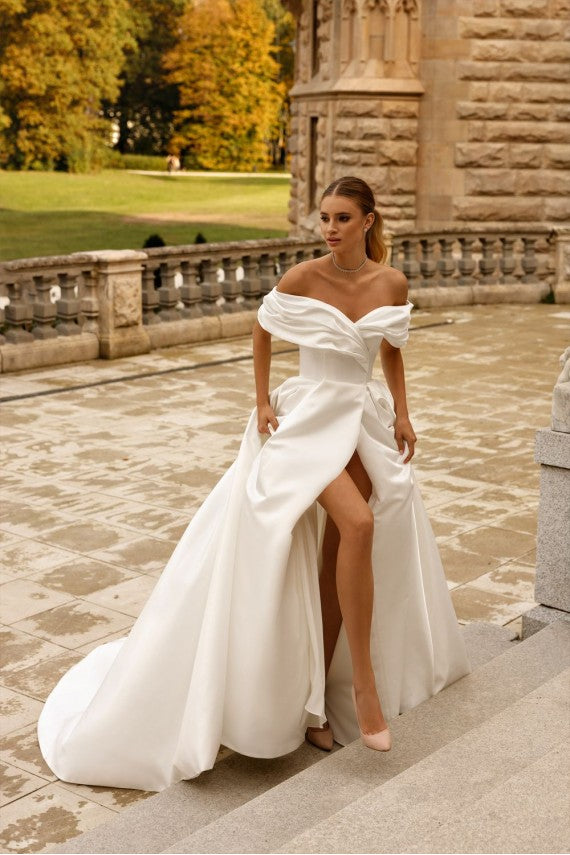 Poročna obleka Jolie