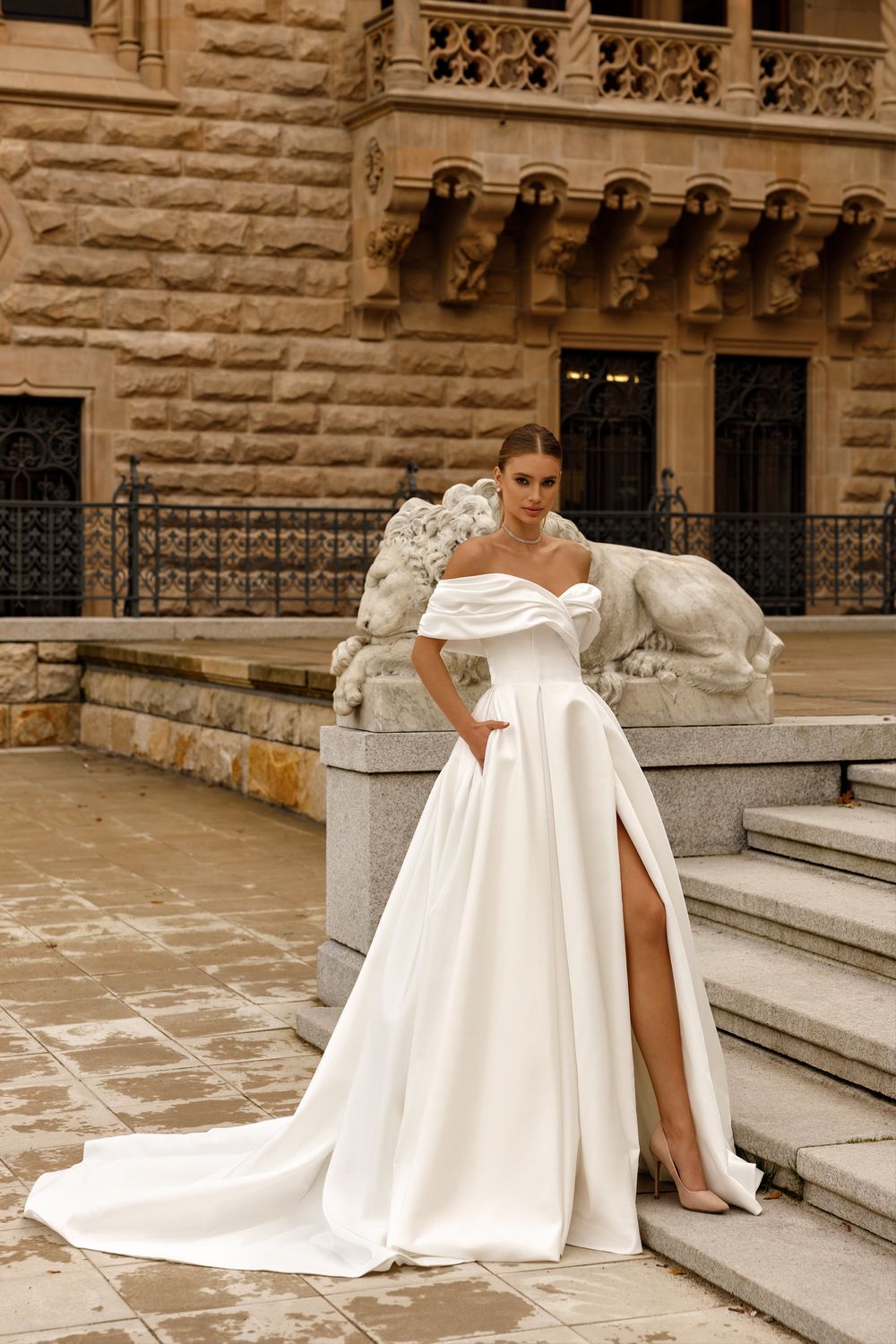 Poročna obleka Jolie