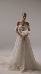 Poročna obleka Karoline